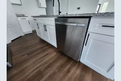 562 Jonelle Street, Dallas, TX 75217 - Photo 8