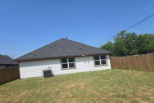 562 Jonelle St, Dallas, TX 75217 - Photo 4