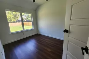 562 Jonelle St, Dallas, TX 75217 - Photo 16