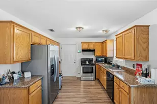 221 Private Rd 8774, Ben Wheeler, TX 75754 - Photo 6