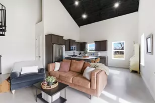 504 Hackamore Ct, Weatherford, TX 76088 - Photo 8