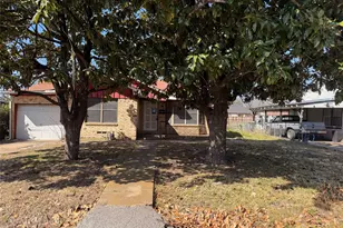 714 S Medora St, Terrell, TX 75160 - Photo 1