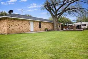 401 Allison Ave, Groesbeck, TX 76642 - Photo 18