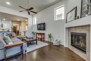 10565 Plumwood Pkwy, Dallas, TX 75238 - Photo 12