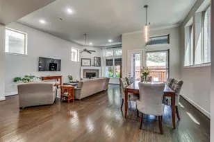 10565 Plumwood Pkwy, Dallas, TX 75238 - Photo 16