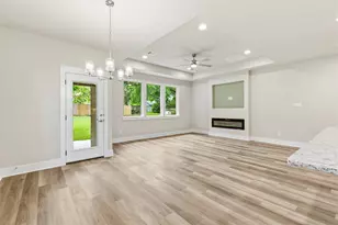 714 E McGee St, Sherman, TX 75090 - Photo 8