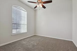 905 Green Coral Dr, Little Elm, TX 75068 - Photo 18