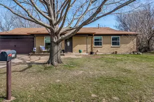 6104 Saramac Dr, Watauga, TX 76148 - Photo 2