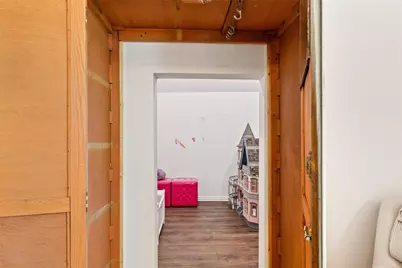 1109 E Oakdale Road, Irving, TX 75060 - Photo 28