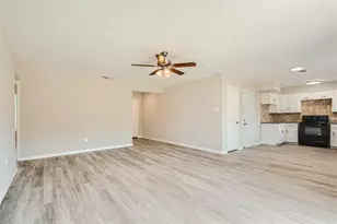 413 Lindo Dr, Mesquite, TX 75149 - Photo 4