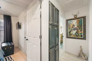 206 N Holloway St, Cleburne, TX 76033 - Photo 14