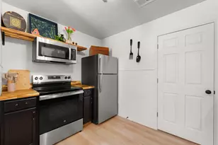 206 N Holloway St, Cleburne, TX 76033 - Photo 8