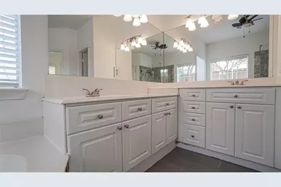 17744 Knollmeadow, Dallas, TX 75287 - Photo 22