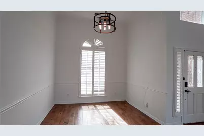 17744 Knollmeadow, Dallas, TX 75287 - Photo 16