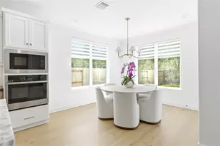 1630 Briscoe Manor Ct, College Station, TX 77845 - Photo 8