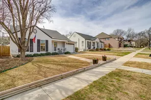 3563 W 5th St, Fort Worth, TX 76107 - Photo 2