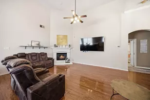 6915 Chapelridge Dr, Dallas, TX 75249 - Photo 4