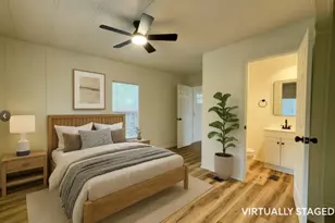 305 W Bryant St, Elm Mott, TX 76640 - Photo 10