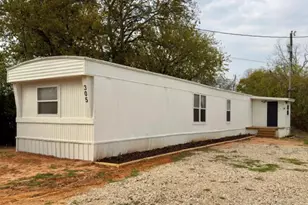 305 W Bryant St, Elm Mott, TX 76640 - Photo 2