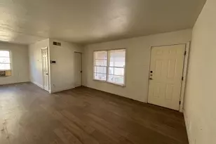 4855 Elena St, Dallas, TX 75216 - Photo 4