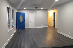 358 S Chambers Ave, Emhouse, TX 75110 - Photo 2