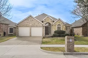 2727 Waterway Dr, Grand Prairie, TX 75054 - Photo 1
