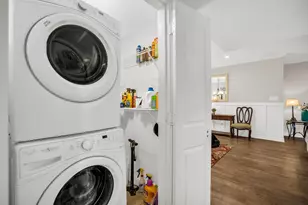 10716 Park Village Pl, Dallas, TX 75230 - Photo 14