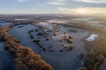 1922 Bethel Cannon Road, Whitewright, TX 75491 - Photo 2