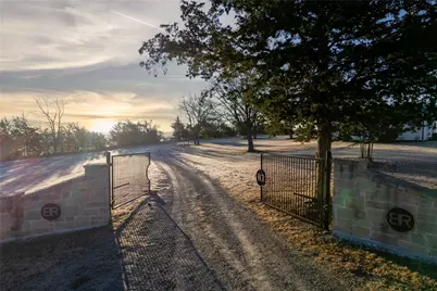 1922 Bethel Cannon Road, Whitewright, TX 75491 - Photo 4