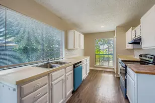 9117 Fairmont Cir, Rowlett, TX 75088 - Photo 6