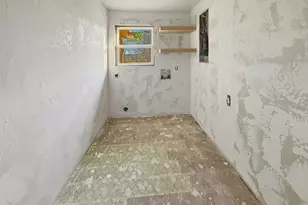 2247 W Sherman St, Paris, TX 75460 - Photo 8