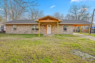 2247 W Sherman St, Paris, TX 75460 - Photo 2