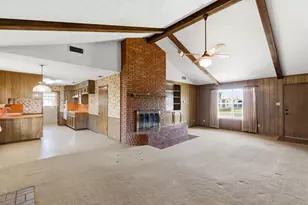 207 Pine St, Gordon, TX 76453 - Photo 6