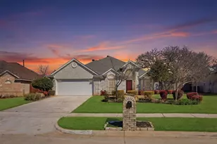 2609 Westwind Dr, Corinth, TX 76210 - Photo 2