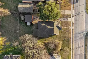 2221 Walnut St, Greenville, TX 75401 - Photo 18