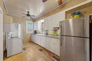 2221 Walnut St, Greenville, TX 75401 - Photo 8