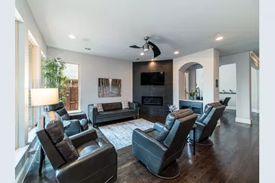 2708 Pointview Court, Lewisville, TX 75067 - Photo 8