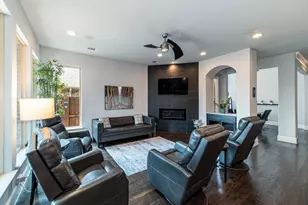 2708 Pointview Ct, Lewisville, TX 75067 - Photo 8