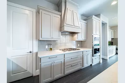 2708 Pointview Court, Lewisville, TX 75067 - Photo 10