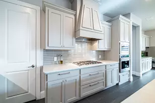 2708 Pointview Ct, Lewisville, TX 75067 - Photo 10