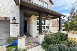 2708 Pointview Ct, Lewisville, TX 75067 - Photo 2