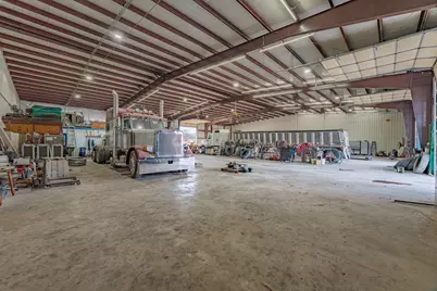 4610 E Highway 199, Springtown, TX 76082 - Photo 14