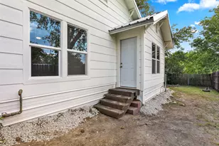1005 N Neal St, Commerce, TX 75428 - Photo 18