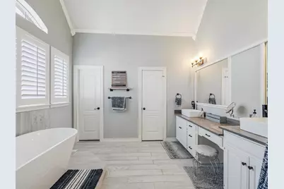 1110 Hills Creek Drive, McKinney, TX 75072 - Photo 20