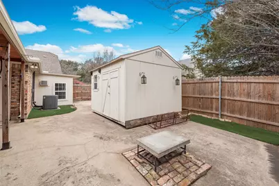 1817 Crooked Lane, Fort Worth, TX 76112 - Photo 22