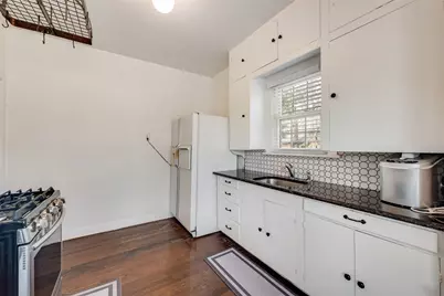 2524 Daisy Lane, Fort Worth, TX 76111 - Photo 16