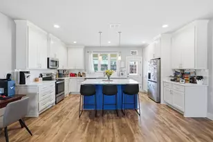 4004 Gallivant Dr, Granbury, TX 76049 - Photo 10