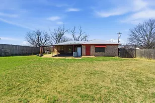 504 N Hall St, Hamilton, TX 76531 - Photo 30