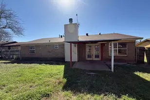 3313 Oak Timber Dr, Fort Worth, TX 76119 - Photo 12