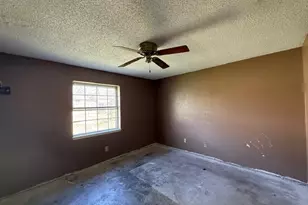 3313 Oak Timber Dr, Fort Worth, TX 76119 - Photo 6